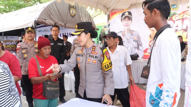 Polres Karimun Gelar Gerakan Pangan Murah Polri Secara Serentak di Pasar Maimun
