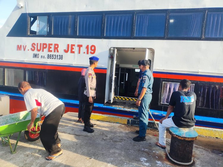 Polres Lingga Tingkatkan Pengamanan Transportasi Laut melalui Pos Pelayanan Jagoh