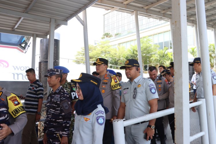 Kapolsek KKP Batam Himbau Penumpang Gunakan Tiket Resmi Demi Kelancaran Mudik