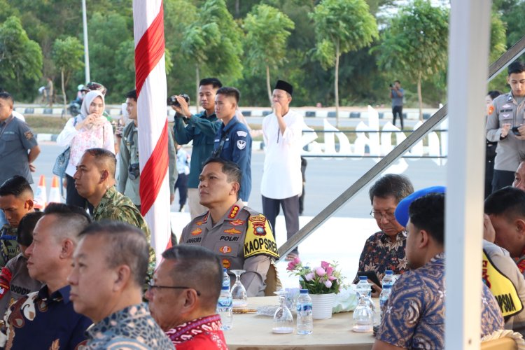 Bersama Forkopimda, Kapolresta Barelang Hadiri Peresmian Masjid Bintang Amin Angkasa di Lanud Hang Nadim
