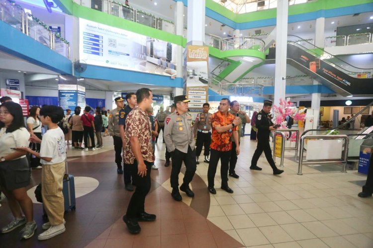 OPERASI KETUPAT SELIGI 2026: WAKAPOLDA KEPRI TINJAU POS YAN BATAM CENTER DAN PELABUHAN INTERNASIONAL BATAM CENTER