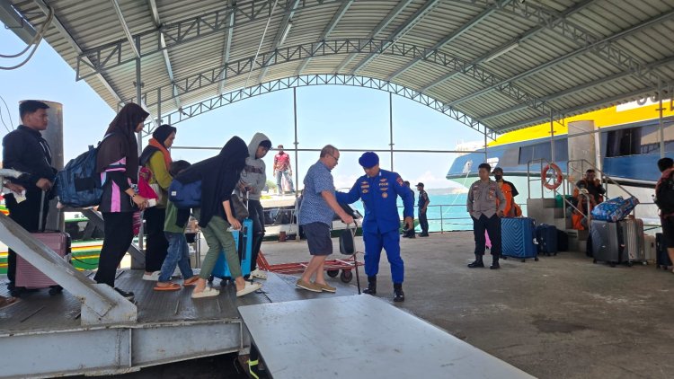 Subsatgas Polairud Polda Kepri Perketat Pengamanan Pelabuhan Nongsa dalam Operasi Ketupat Seligi 2026