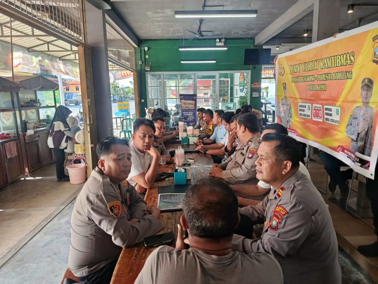 Polsek Bengkong Gelar Jumat Curhat, Warga Diajak Aktif Jaga Kamtibmas dan Cegah Karhutla