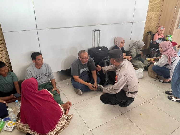 POLDA KEPRI INTENSIFKAN PENGAMANAN ARUS BALIK DI BANDARA HANG NADIM, PASTIKAN PERJALANAN AMAN DAN NYAMAN