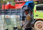Polsek Batu Ampar Distribusikan Air Bersih Hari Ke-92, Warga Terdampak Gangguan Air Terbantu