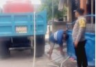 Polsek Batu Ampar Monitoring Distribusi Air Bersih Hari Ke-93, Pastikan Kebutuhan Warga Terpenuhi
