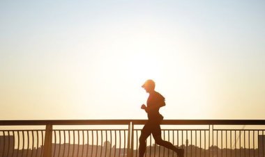 Tren "Silent Walking" di Batam: Olahraga Tanpa Gadget Jadi Pelarian Stres Warga Urban