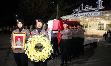 ISAK HARU IRINGI PELEPASAN KABAG BINKAR RO SDM POLDA KEPRI AKBP M. KHALID ZULKARNAEN, KENANG SOSOK BHAYANGKARA BERDEDIKASI TINGGI