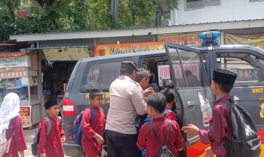 Polsek Batu Ampar Hadirkan Inovasi Si Amru, Antar Murid SD Hingga ke Rumah