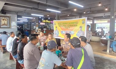 Polsek Bengkong Gelar Jumat Curhat Kamtibmas, Ajak Warga Perkuat Siskamling dan Jauhi Narkoba