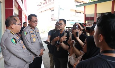 10 Jenazah Korban Kecelakaan Kereta Bekasi Dibawa ke RS Bhayangkara, Proses Identifikasi Berjalan