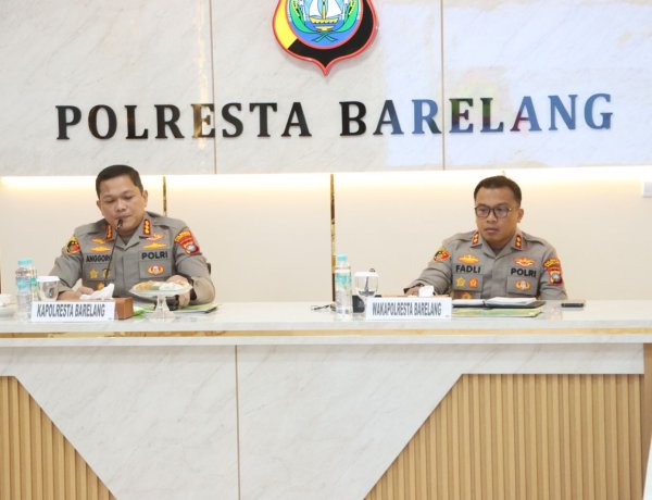 Kapolresta Barelang Pimpin Anev Bulanan, Tekankan Evaluasi Kinerja dan Peningkatan Pelayanan Publik