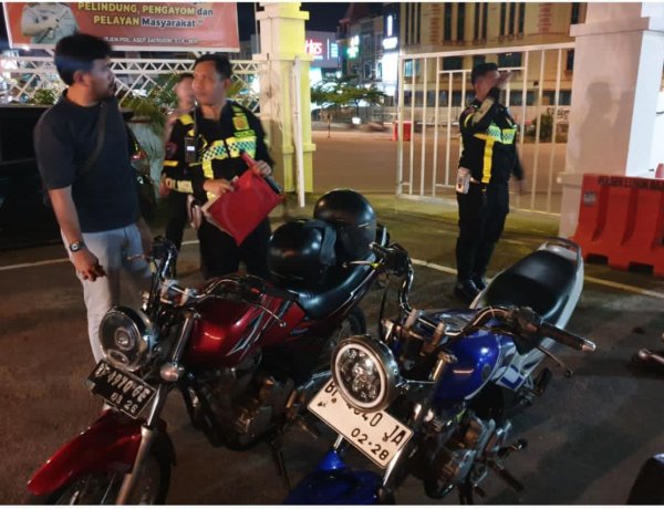 Polresta Barelang Gelar Patroli Gabungan Antisipasi Balap Liar dan Knalpot Non SNI, Puluhan Kendaraan Ditindak