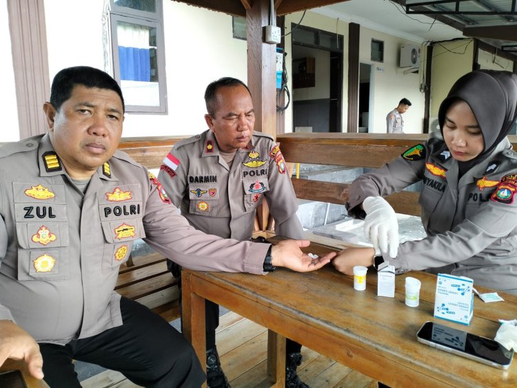 Dokkes Polres Lingga Lakukan Monitoring Kesehatan Personel Secara Berkala