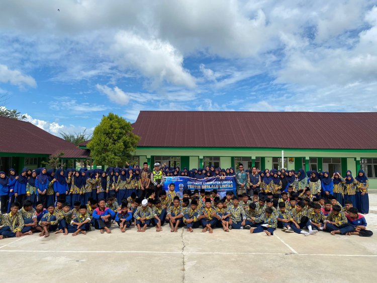 Police Go To School, Satlantas Polres Lingga Ajak Pelajar Jadi Pelopor Keselamatan