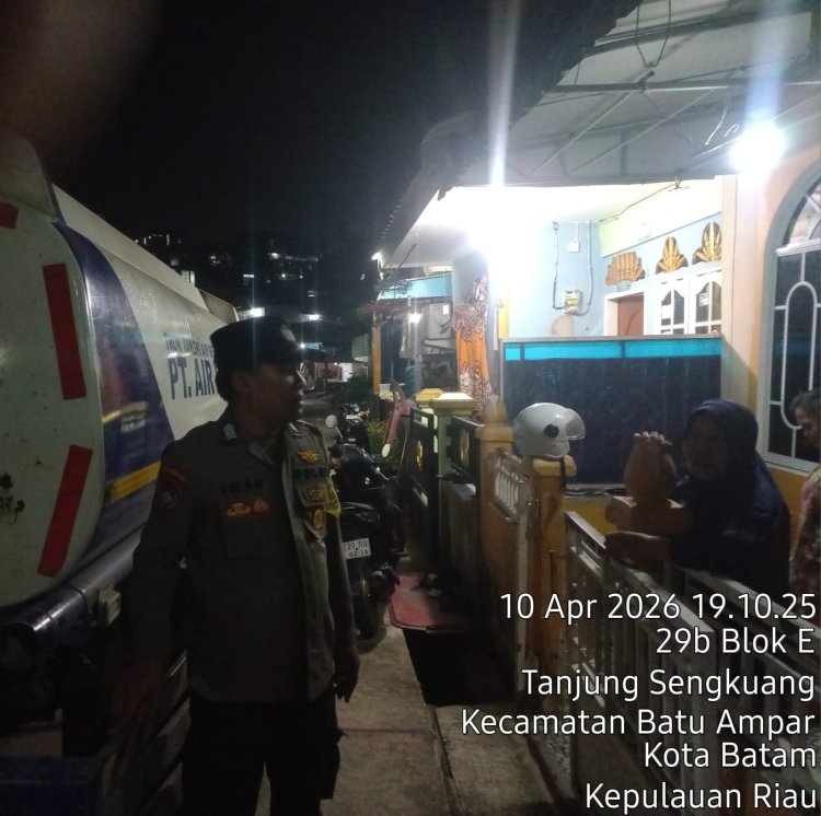 Monitoring Hari ke-78, Polsek Batu Ampar Pastikan Distribusi Air Bersih Berjalan Lancar dan Tepat Sasaran di Wilayah Batu Ampar