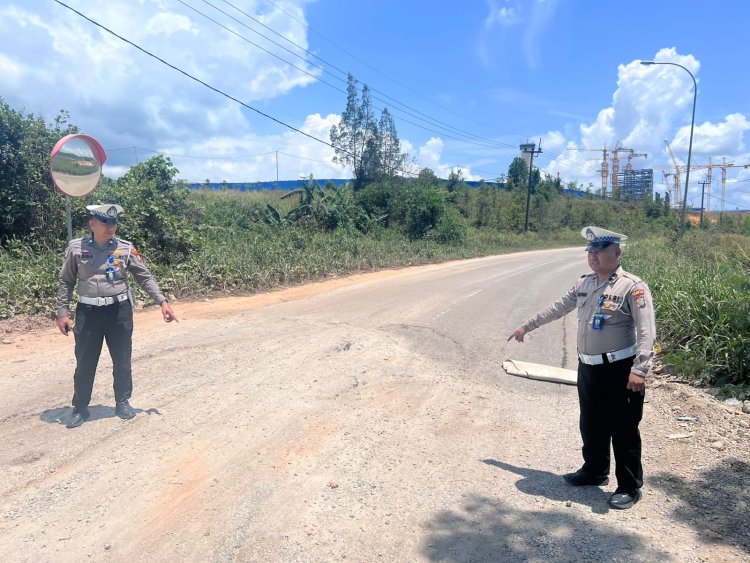 Quick Respon Satlantas Polresta Barelang Monitoring Titik Rawan Laka dan Pelanggaran di Jalan Trans Barelang