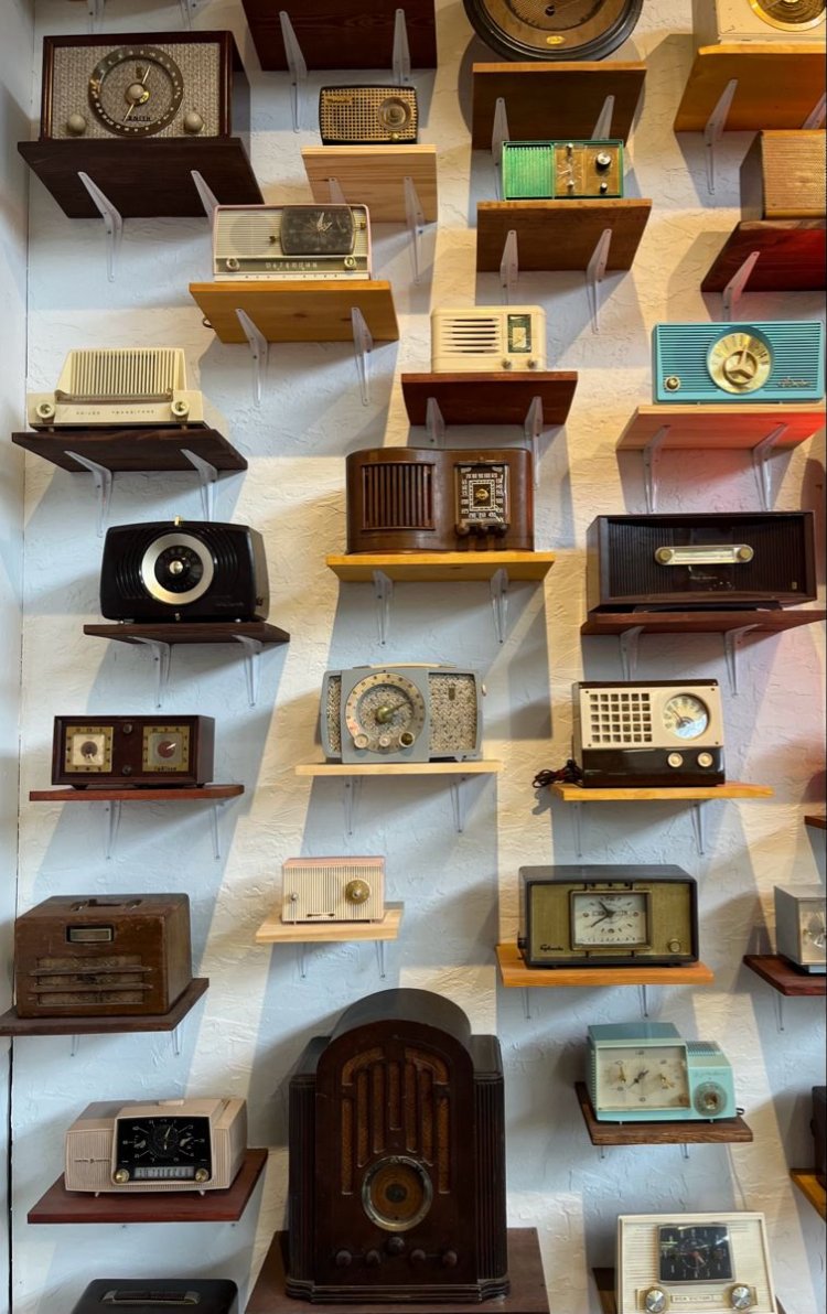 Kebangkitan "Thrifting" Barang Elektronik: Cari Gadget Retro di Pasar Seken Jodoh Batam