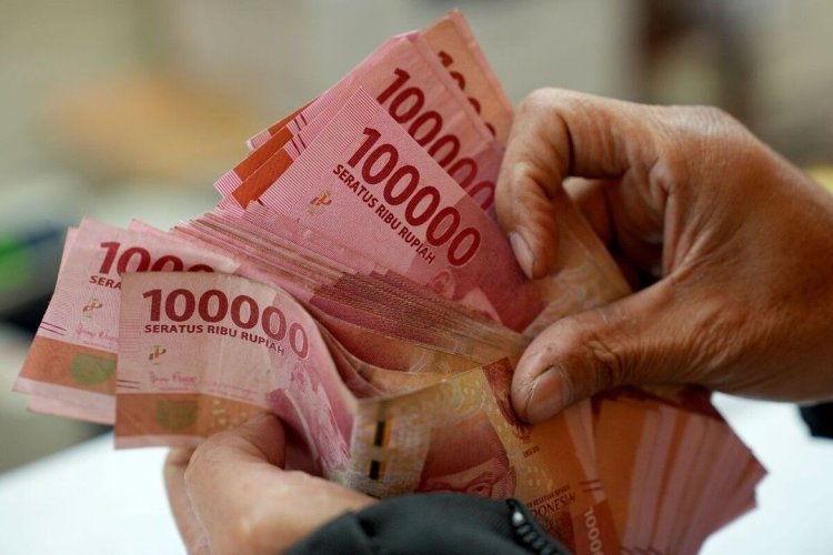 Volatilitas Forex: Rupiah Perkasa di Bawah Rp15.000 Akibat Pelemahan Indeks Dolar