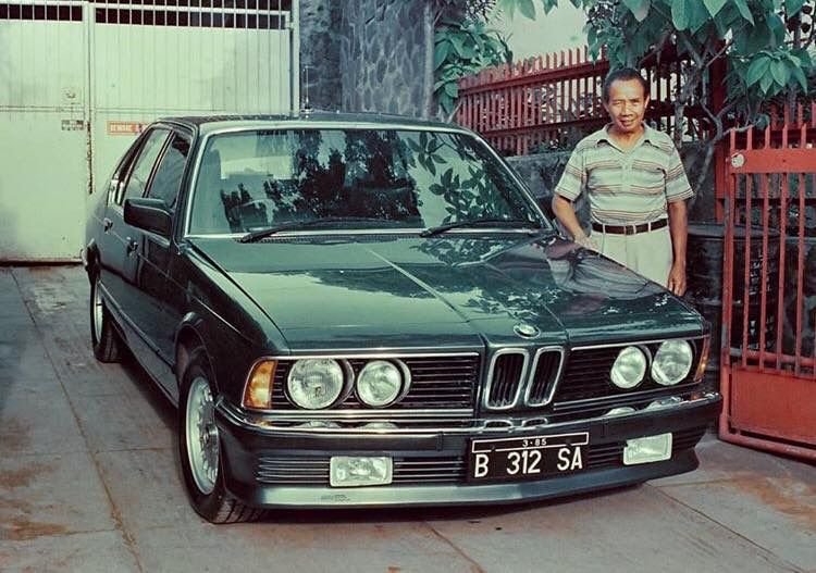 Restorasi Mobil Klasik "Kalcer": Budaya Membangun Kembali Kenangan di Jalanan Batam