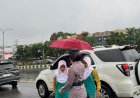 Polwan Engku Putri Laksanakan Pengaturan Lalu Lintas di SDN 001 Sungai Panas Demi Keselamatan Pelajar