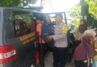 Polri untuk Masyarakat, Bhabinkamtibmas Polsek Batu Ampar Si Amru Antar Siswa Pulang dalam Semangat HUT Bhayangkara ke-80