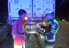 Satlantas Polresta Barelang Gelar Patroli Malam dan Tindak Kendaraan Trailer Tanpa Lampu Rem