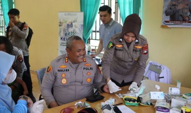 Polres Lingga Tunjukkan Kepedulian Lewat Pelayanan Humanis di Hari Buruh 2026