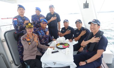Ditpolairud Polda Kepri dan Singapore Police Coast Guard Perkuat Sinergi Pengamanan Perairan Perbatasan