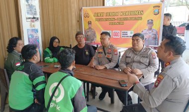 Polsek Bengkong Gelar Jumat Curhat Kamtibmas Bersama Warga Bengkong Laut