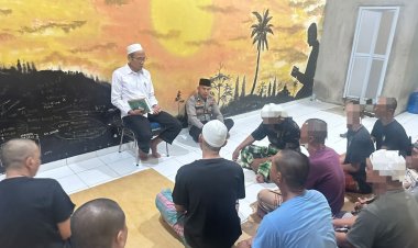 Meningkatkan Iman & Taqwa Tahanan, Polres Karimun Gelar Binrohtal Bertema Pentingnya Beramal