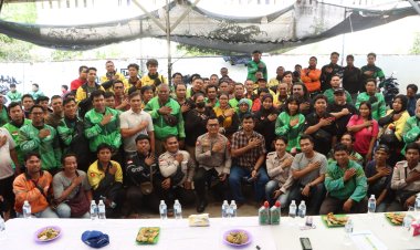Polresta Barelang Gelar Bakti Sosial Pembagian Oli dan Cuci Kendaraan Gratis untuk Driver Online Batam