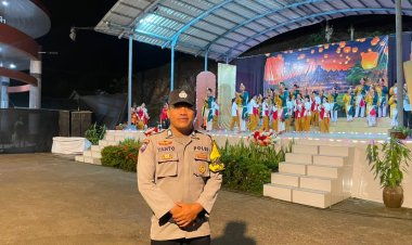 Kapolsek Daik Lingga Ajak Masyarakat Jaga Persatuan dalam Peringatan Waisak 2570