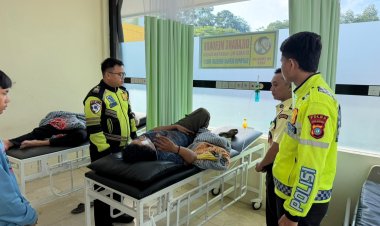 Terima Laporan 110, Satlantas Polresta Barelang Berikan Pertolongan Korban Laka Lantas di Bengkong