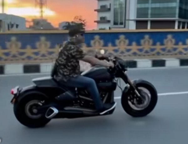 Ketua DPRD Kepri Disorot, Video Naik Moge Tanpa Helm Viral di Media Sosial