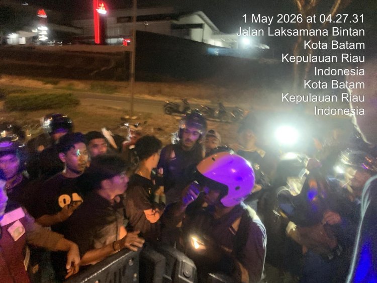 Respon Cepat Piket Patroli Satsamapta Polresta Barelang Tangani Laka Tunggal di Jalan Laksamana Bintan
