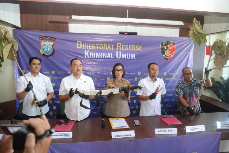 Polda Kepri Serahkan Terduga Perusak Ratusan Pohon Jati Emas di Batam ke Dinas Sosial