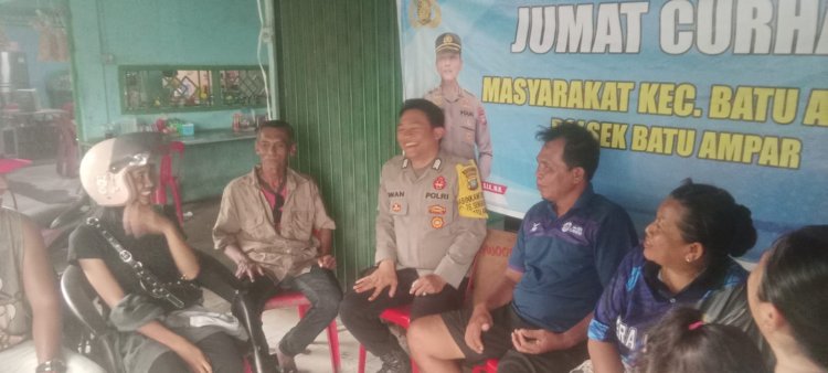 Polsek Batu Ampar Ajak Warga Tanjung Sengkuang Jaga Kamtibmas dan Cegah Karhutla Lewat Jumat Curhat