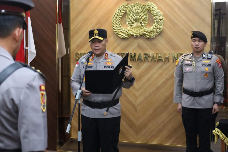 Kapolda Kepri Pimpin Upacara Serah Terima Jabatan Ka Spkt Polda Kepri