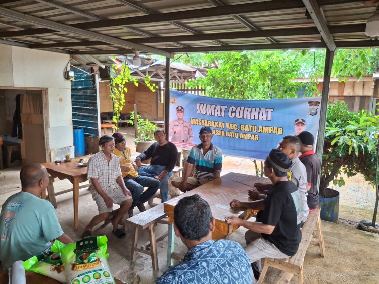 Polsek Batu Ampar Gelar Jumat Curhat Kamtibmas, Ajak Warga Batu Merah Jaga Keamanan Lingkungan