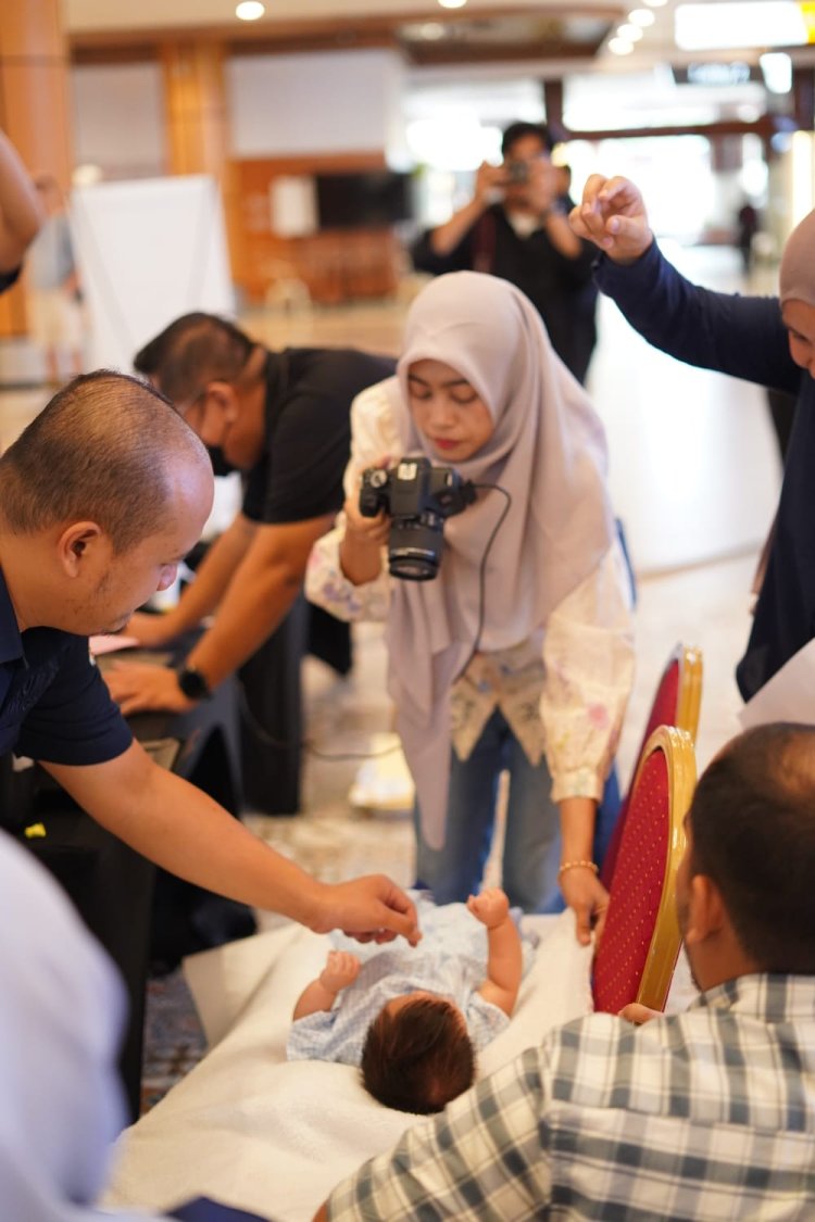 Kembali Gelar Eazy Passport, Imigrasi Batam Layani 295 Pemohon di Empat Lokasi