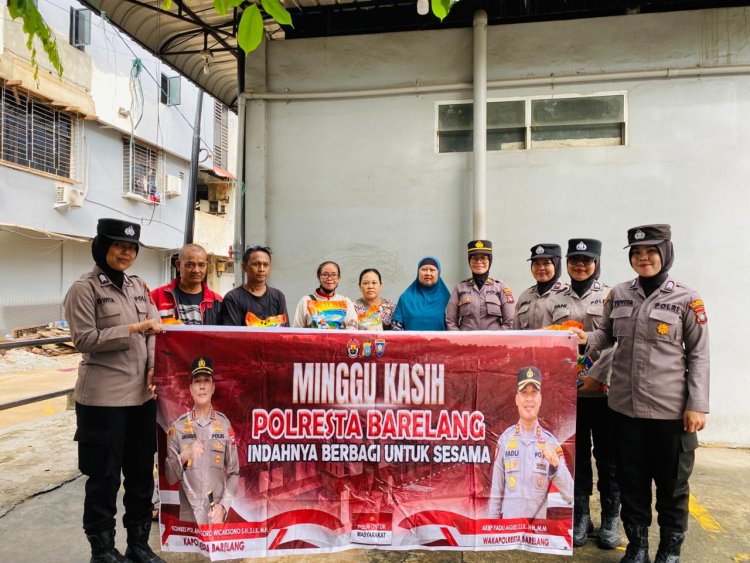 Polri untuk Masyarakat, Polwan Polresta Barelang Tebar Kepedulian Sambut Dirgahayu Bhayangkara ke-80