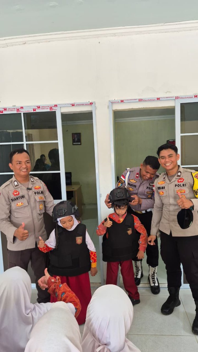 Polisi Ramah Anak, Polsek Daik Lingga Sambut Hangat Kunjungan Siswa