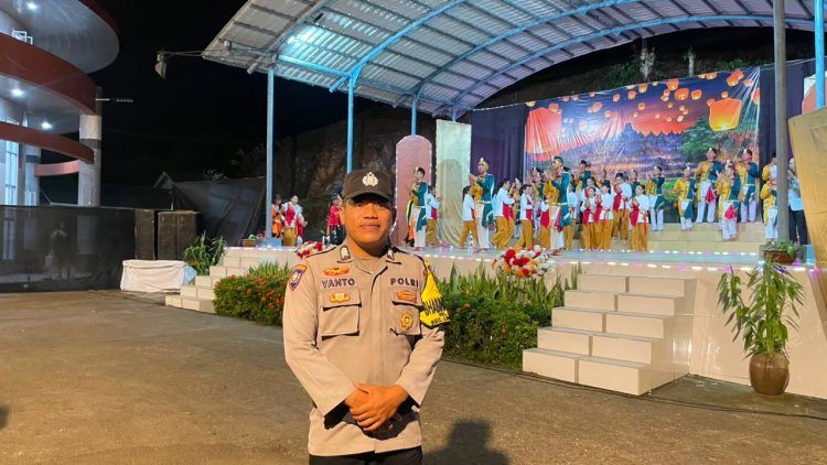 Kapolsek Daik Lingga Ajak Masyarakat Jaga Persatuan dalam Peringatan Waisak 2570