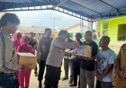 Peduli Korban Bencana, Polres Lingga Salurkan 80 Paket Bansos untuk Warga Terdampak Puting Beliung di Tanjung Kelit
