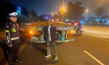 Cegah Kecelakaan, Satlantas Polresta Barelang Razia Truk Trailer Bermasalah di Malam Hari