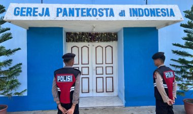 Hadir di Tengah Jemaat, Sat Samapta Polres Lingga Laksanakan Patroli Gereja