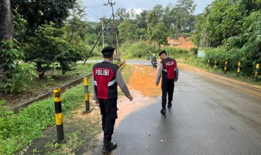 Cegah Dampak Cuaca Ekstrem, Polsek Daik Lingga Intensifkan Patroli Rawan Bencana