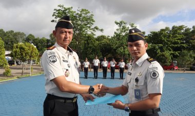 Apel Pagi Lapas Batam, Kalapas Sematkan Kenaikan Pangkat dan Tekankan Pentingnya Integritas