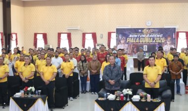 Nobar Piala Dunia FIFA 2026 Warnai Hari Bhayangkara ke-80, Polda Kepri Serahkan Bansos dan Alsintan